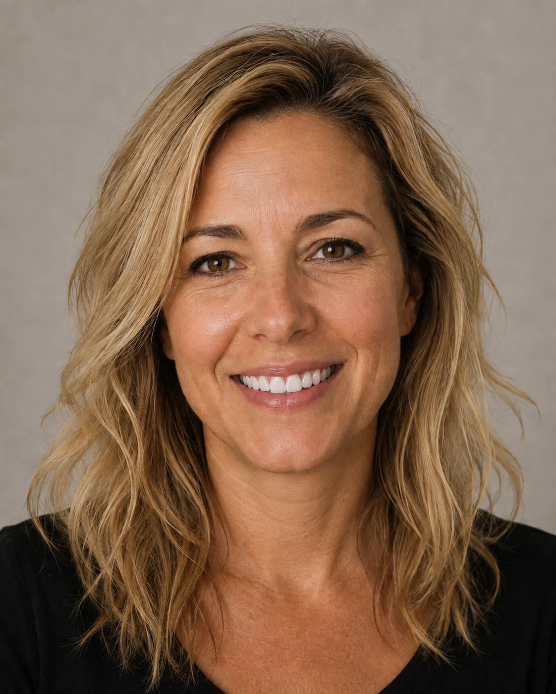 Patient smile after teeth whitening simulation